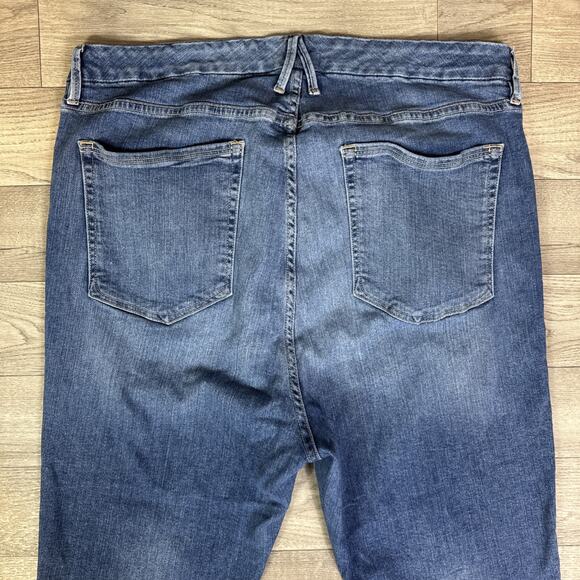 Good American High Rise Good Legs Straight Leg Jeans Medium Wash sz 22 - Picture 7 of 8